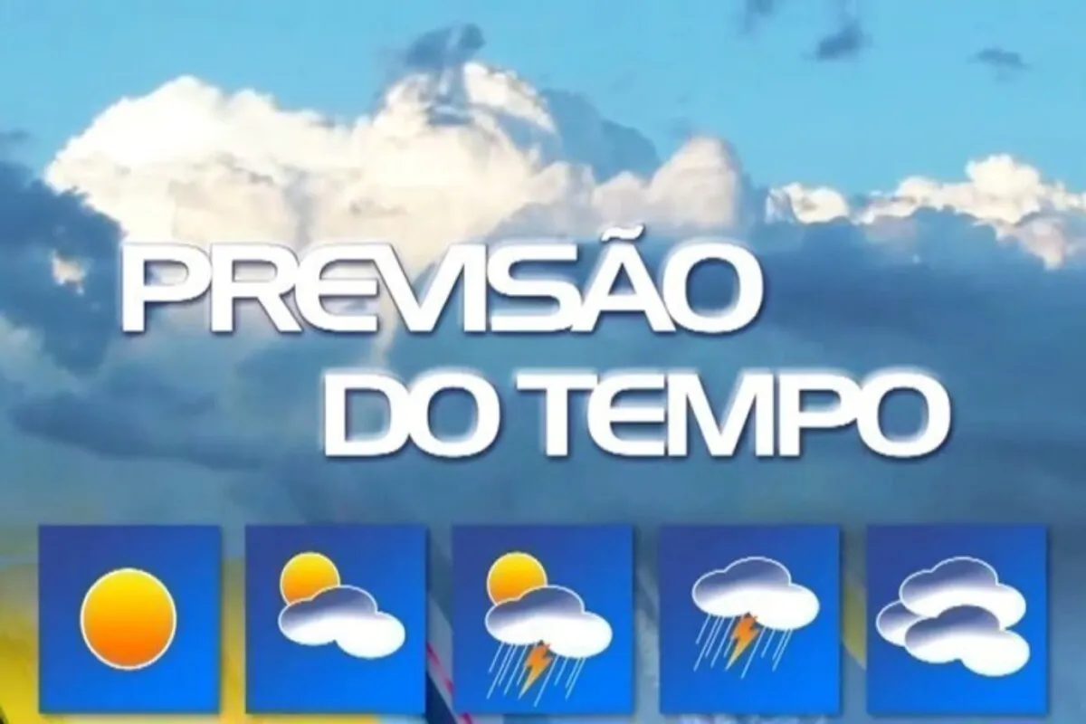 Slide de um telejornal com o título "PREVISÃO DO TEMPO" e uma sequência de ícones que mostram sol, sol com nuvens e chuva.