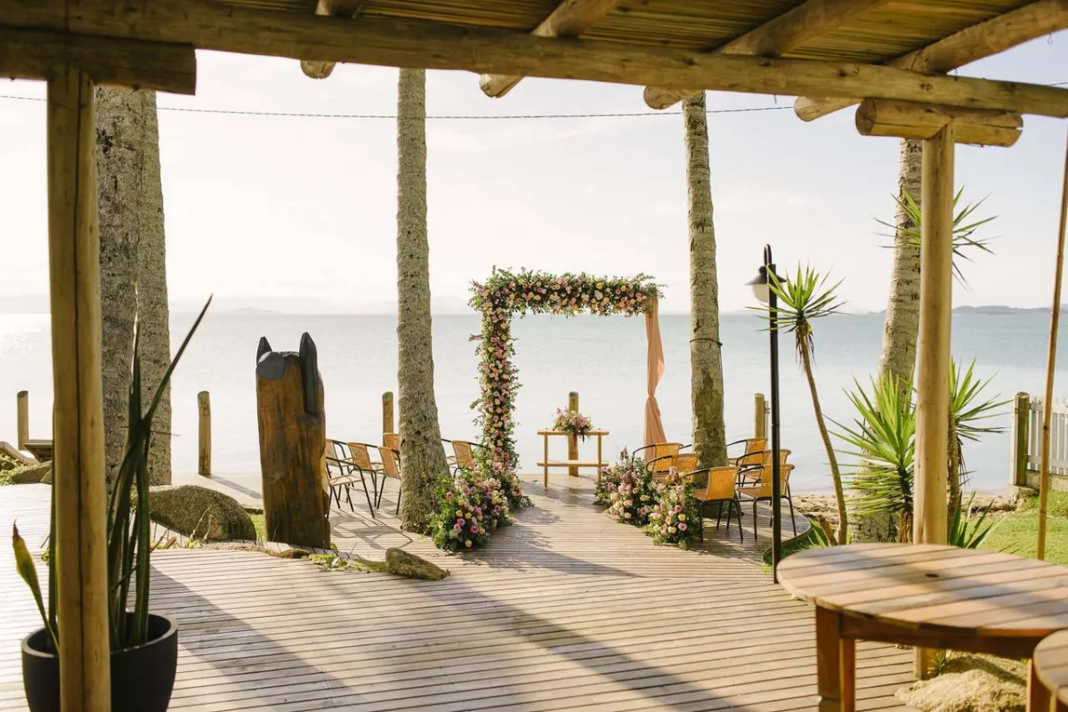 Coco Beach Floripa: guia especialista de hospedagem e lazer em 2026
