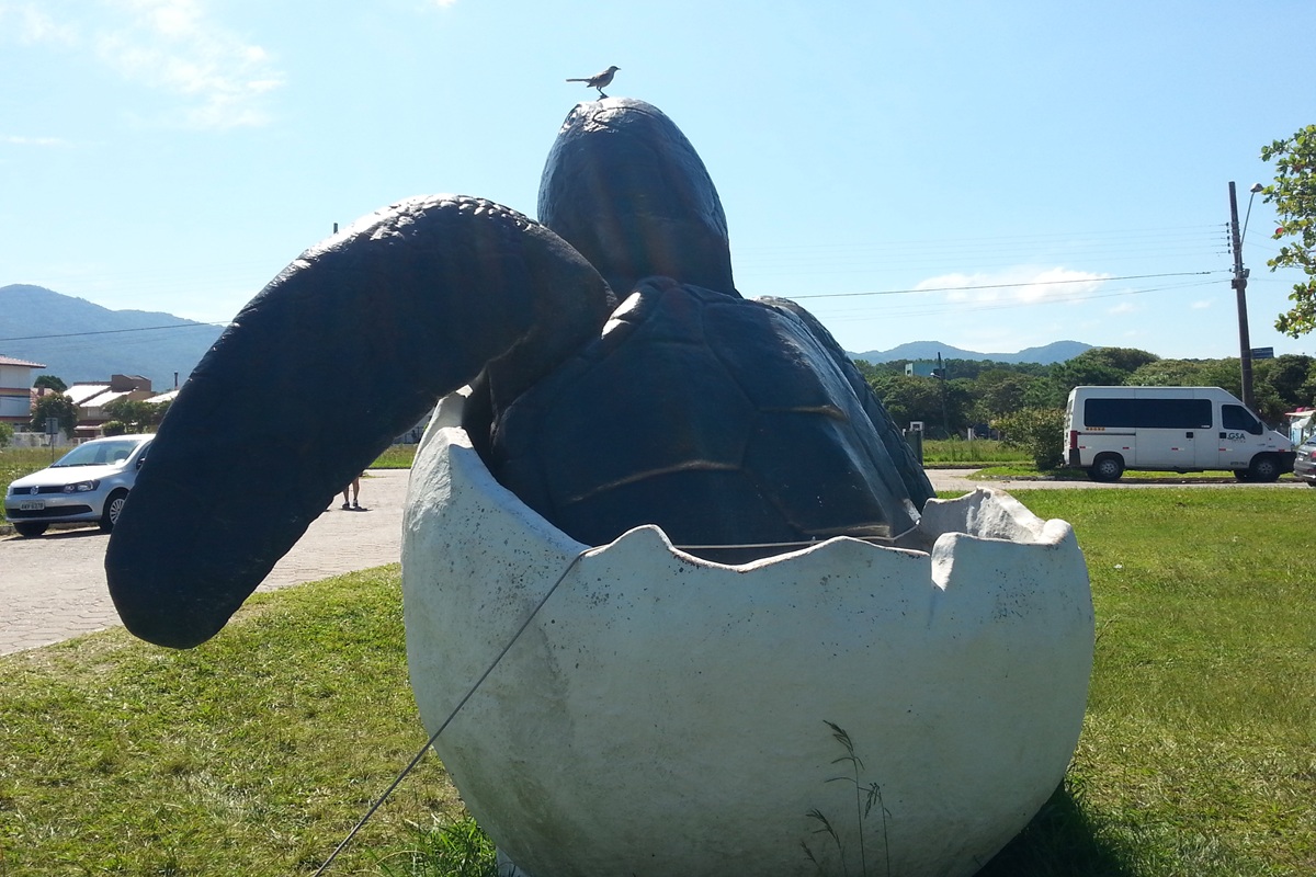 Entrada do Centro de Visitantes do Projeto Tamar em Florianópolis, na Barra da Lagoa.