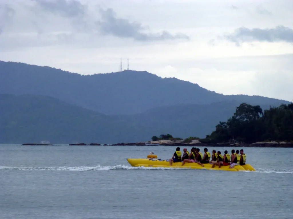 Praia de Canasvieiras, no norte da Ilha de Santa Catarina